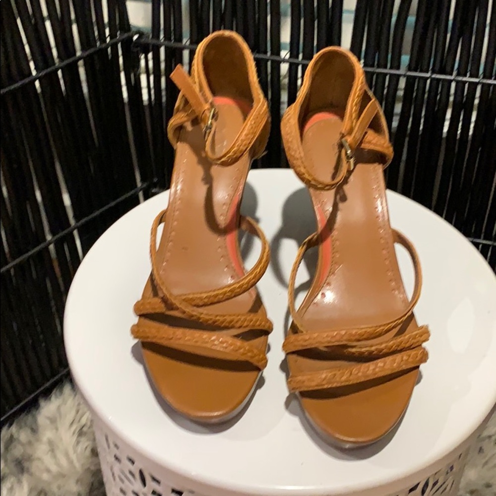 (PRE-LOVED) LOFT WEDGES💖